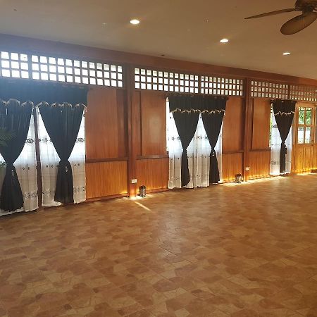 Boro Bay Hotel - Borongan Esterno foto