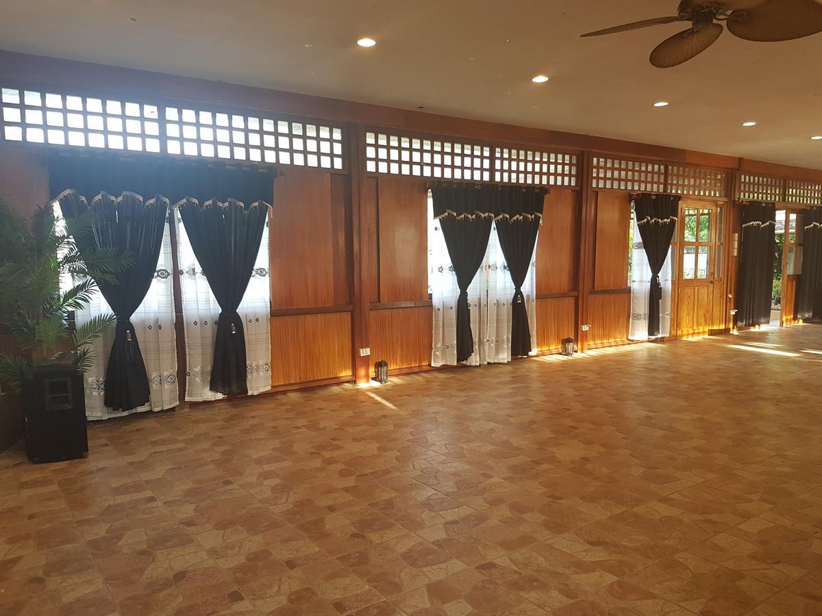 Boro Bay Hotel - Borongan Esterno foto